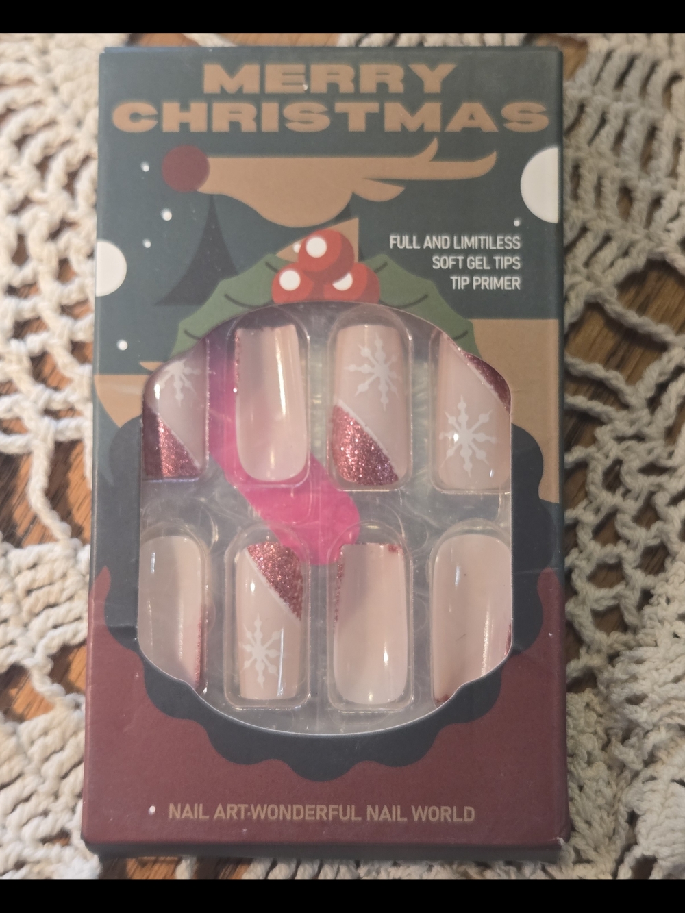 Holiday Press-On Nails with Accents